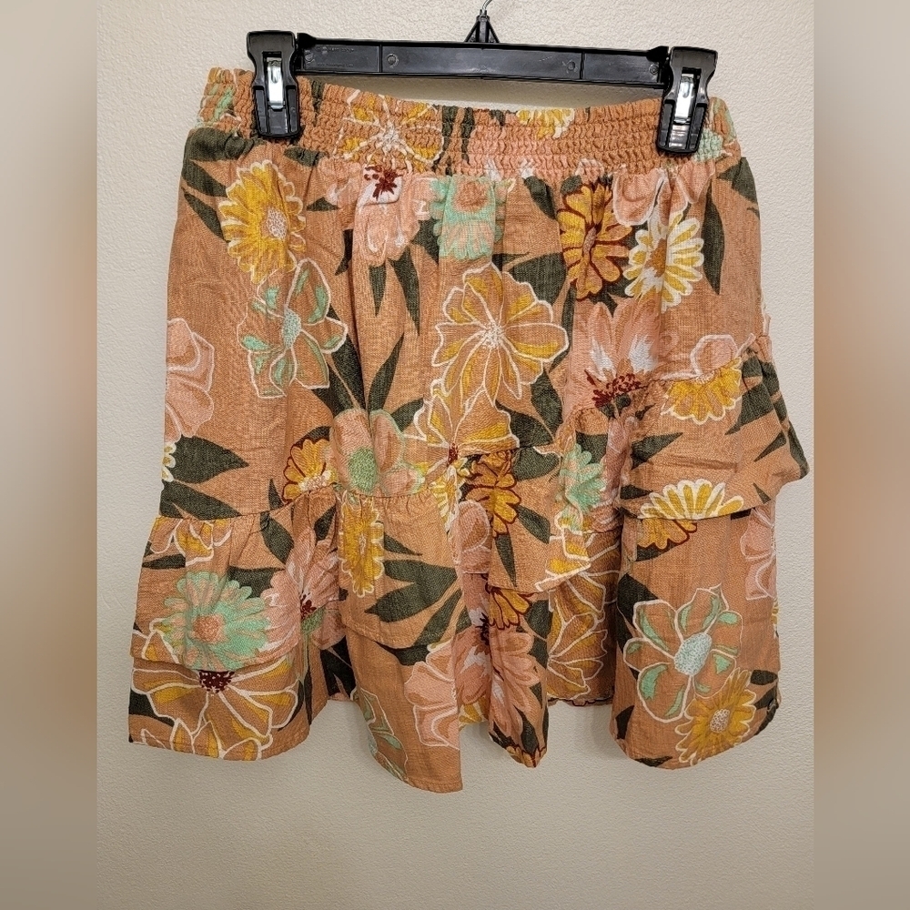 NWT Roxy Ladies Pull On Ruffle Skirt